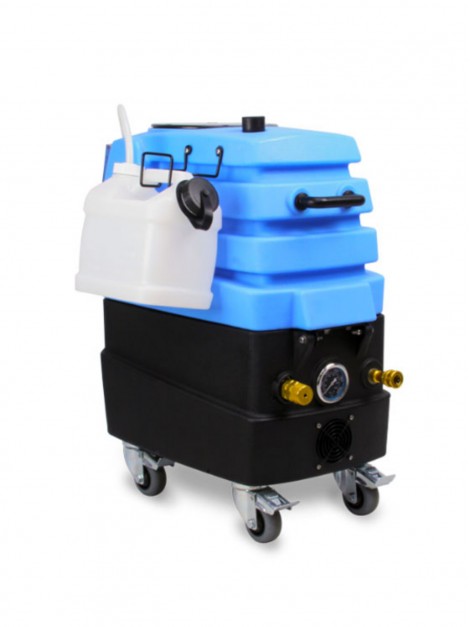 7304 Water Hog™ Pressure Sprayer